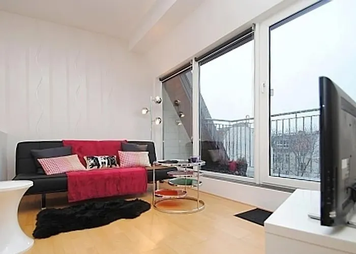 Stylish Maisonette, Prenzlauer Berg, 70M2